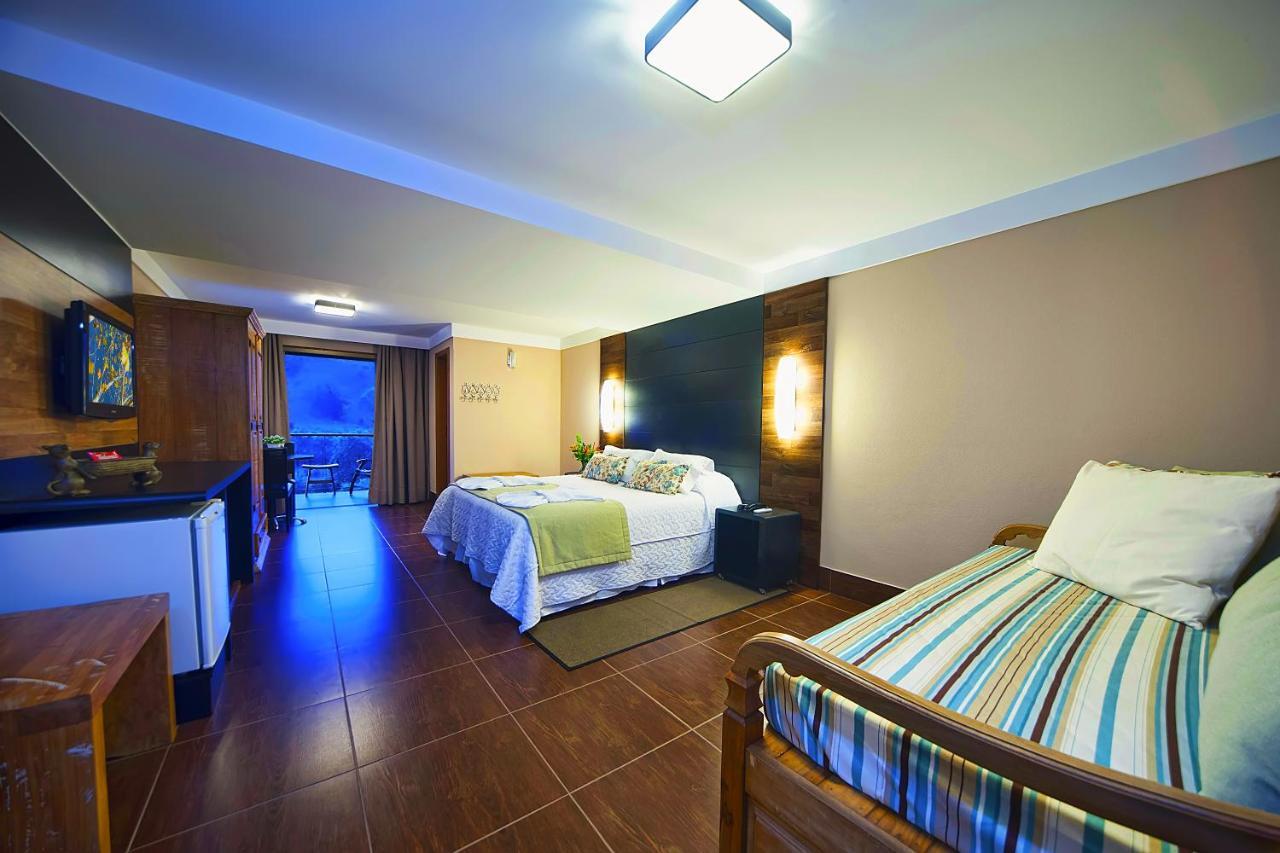 Pousada Dos Pinhos Hotel Pedra Azul  Bagian luar foto